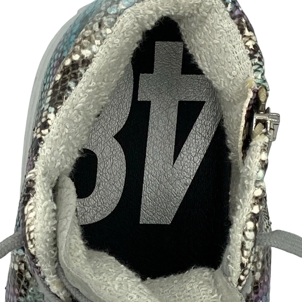 NWOB P448 Women's Star High Top Sneakers in Ice Python - Size EU 40 = US 9.5-10